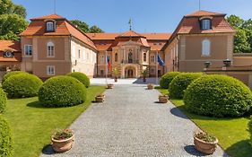 Hotel Zámek Štiřín
